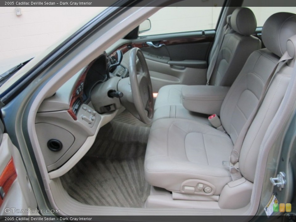 Dark Gray Interior Photo for the 2005 Cadillac DeVille Sedan #66317274