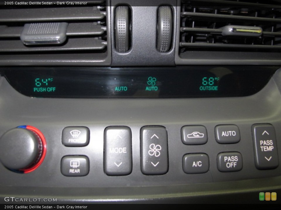 Dark Gray Interior Controls for the 2005 Cadillac DeVille Sedan #66317439