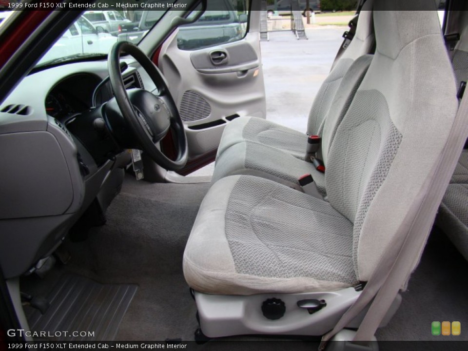 Medium Graphite Interior Photo for the 1999 Ford F150 XLT Extended Cab #66317952