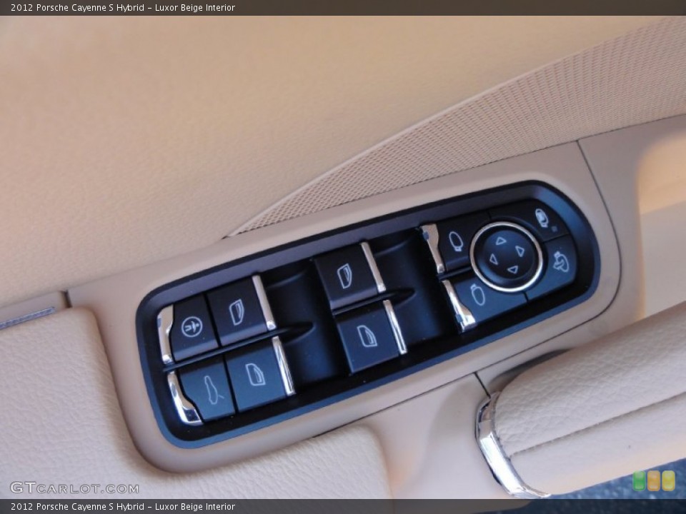 Luxor Beige Interior Controls for the 2012 Porsche Cayenne S Hybrid #66322539