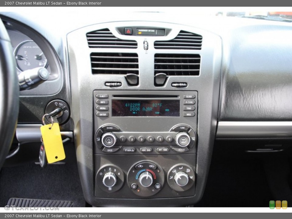 Ebony Black Interior Controls for the 2007 Chevrolet Malibu LT Sedan #66342200