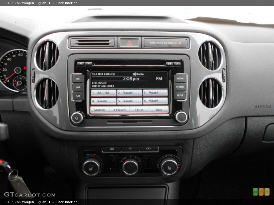Black Interior Controls for the 2012 Volkswagen Tiguan LE #66367667