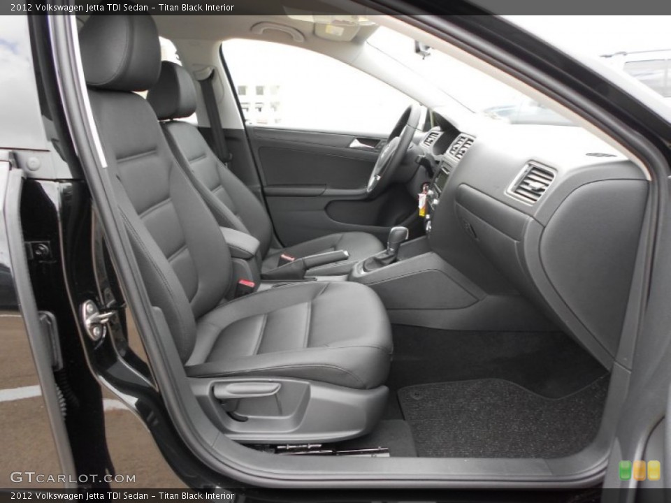Titan Black Interior Photo for the 2012 Volkswagen Jetta TDI Sedan #66371285