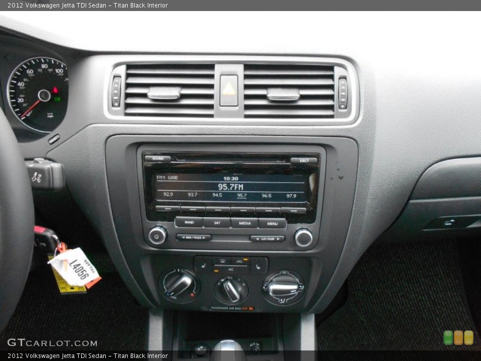 Titan Black Interior Controls for the 2012 Volkswagen Jetta TDI Sedan #66371537