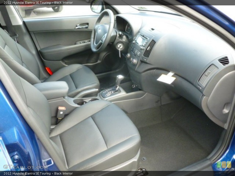 Black Interior Photo for the 2012 Hyundai Elantra SE Touring #66384029