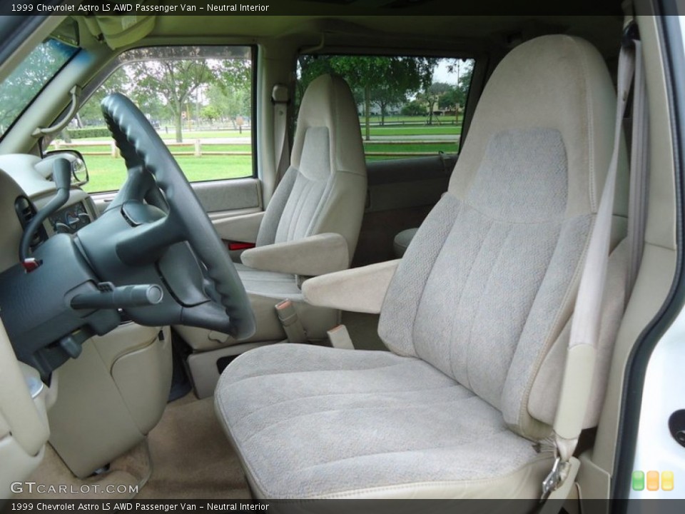 Neutral Interior Photo for the 1999 Chevrolet Astro LS AWD Passenger Van #66385817
