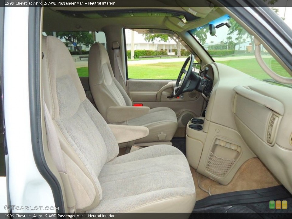 Neutral Interior Photo for the 1999 Chevrolet Astro LS AWD Passenger Van #66385923