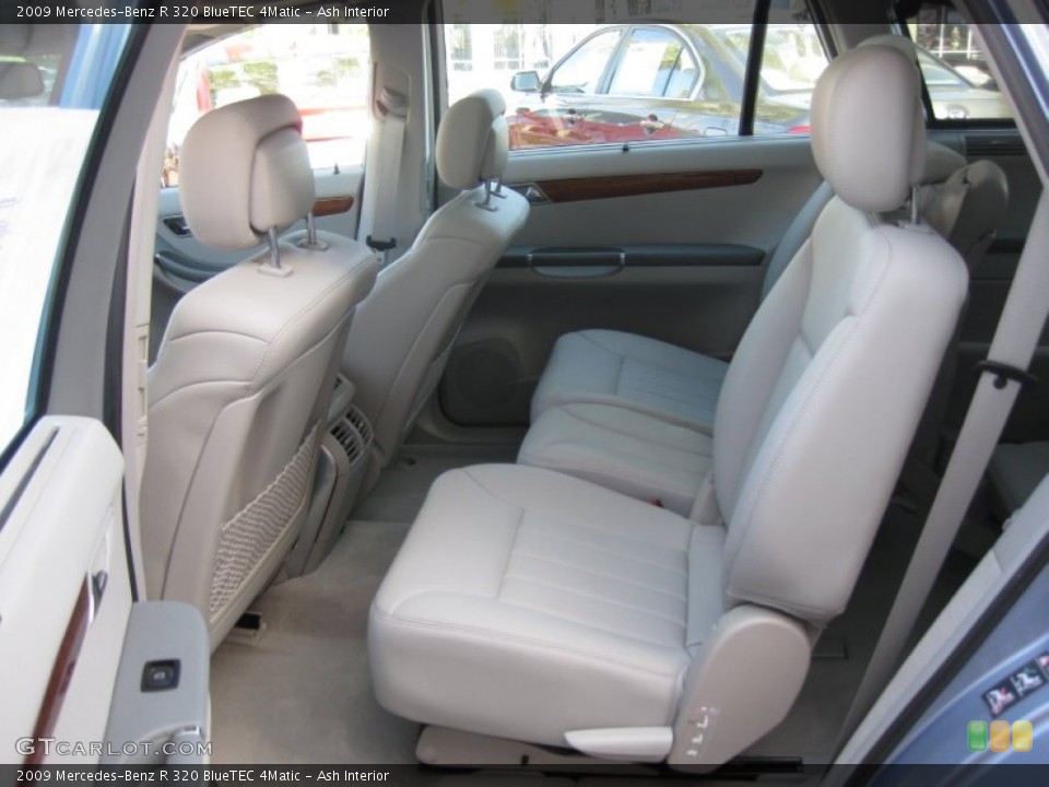 Ash Interior Photo for the 2009 Mercedes-Benz R 320 BlueTEC 4Matic #66397295