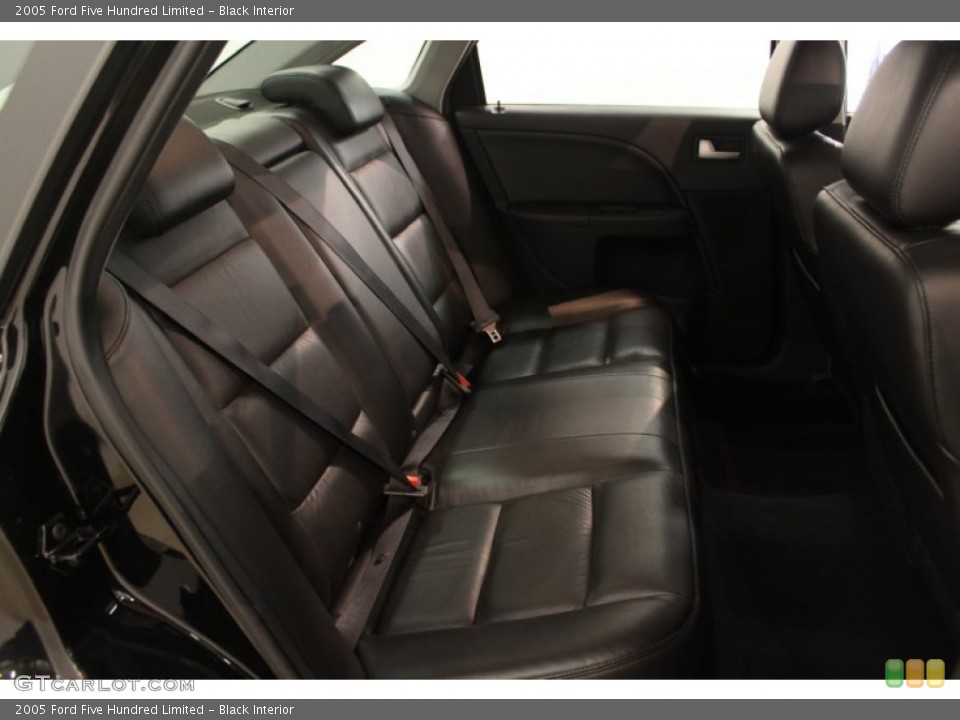 Black Interior Photo for the 2005 Ford Five Hundred Limited #66405959
