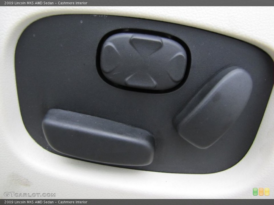 Cashmere Interior Controls for the 2009 Lincoln MKS AWD Sedan #66408786