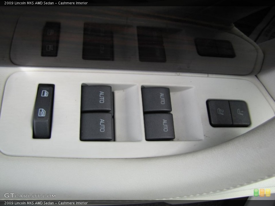 Cashmere Interior Controls for the 2009 Lincoln MKS AWD Sedan #66408789