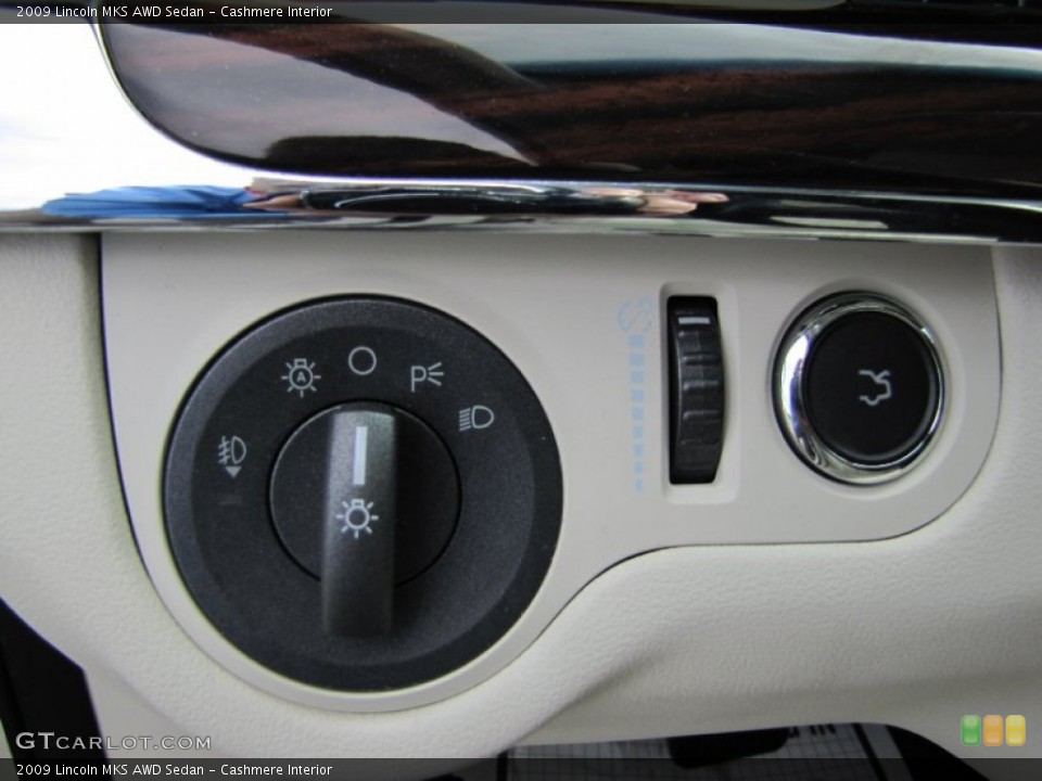 Cashmere Interior Controls for the 2009 Lincoln MKS AWD Sedan #66408792