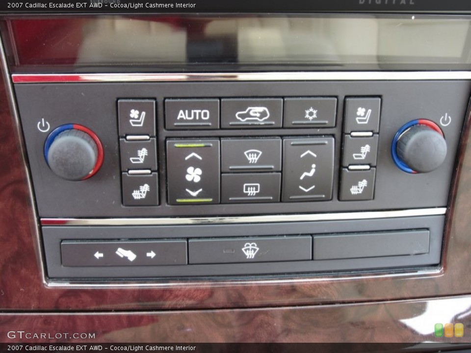 Cocoa/Light Cashmere Interior Controls for the 2007 Cadillac Escalade EXT AWD #66411442