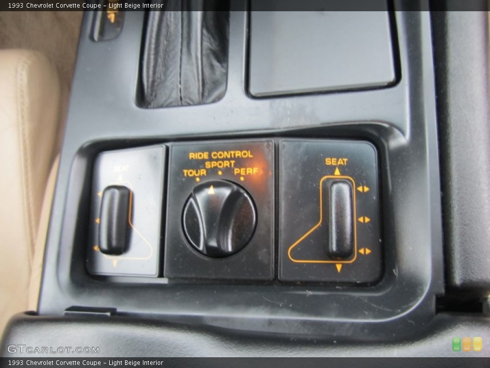 Light Beige Interior Controls for the 1993 Chevrolet Corvette Coupe #66438730