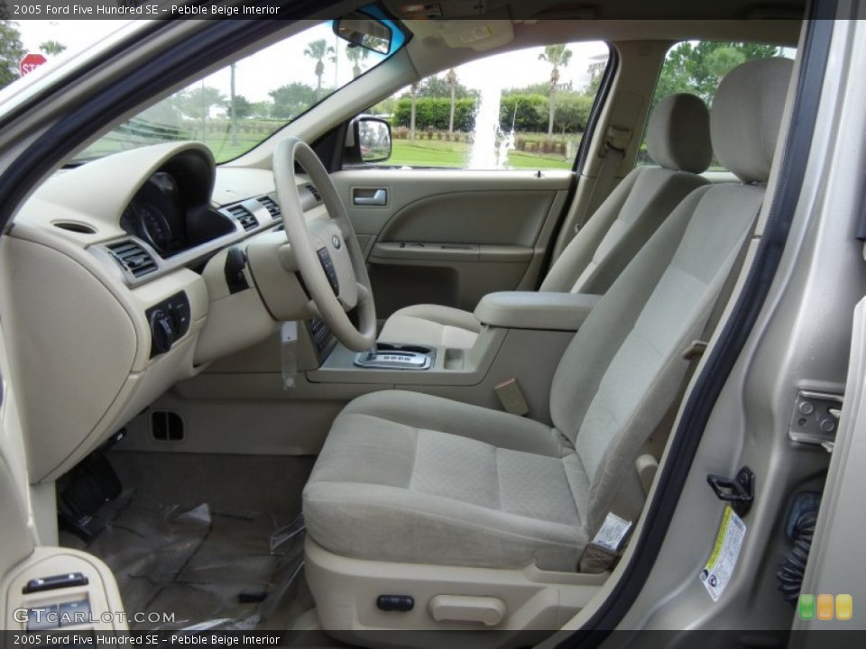 Pebble Beige Interior Photo for the 2005 Ford Five Hundred SE #66446301