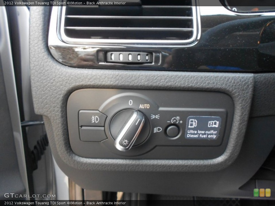 Black Anthracite Interior Controls for the 2012 Volkswagen Touareg TDI Sport 4XMotion #66457013