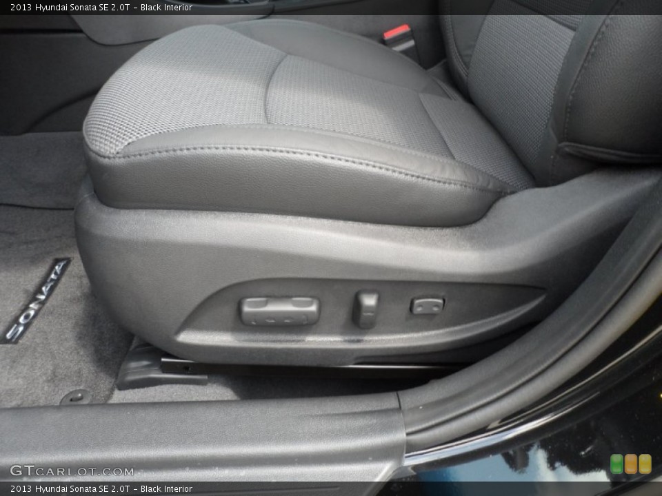 Black Interior Front Seat for the 2013 Hyundai Sonata SE 2.0T #66465567