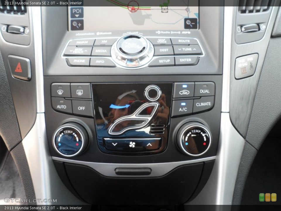 Black Interior Controls for the 2013 Hyundai Sonata SE 2.0T #66465588