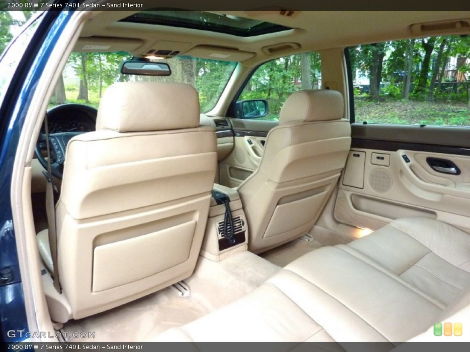 Sand Interior Photo for the 2000 BMW 7 Series 740iL Sedan #66467013