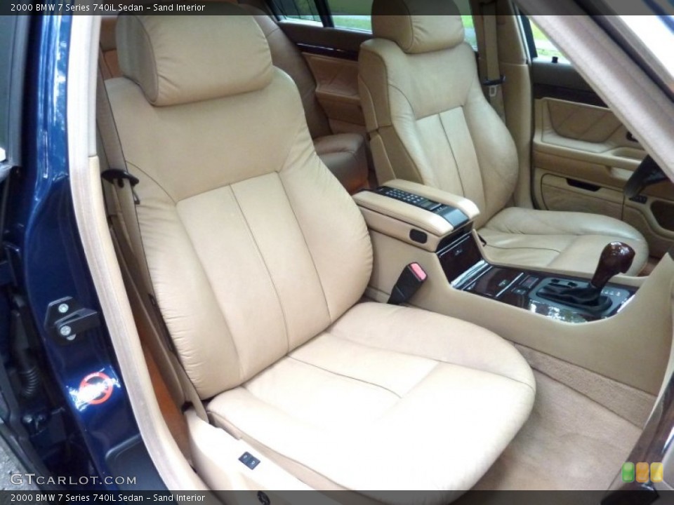 Sand Interior Photo for the 2000 BMW 7 Series 740iL Sedan #66467046