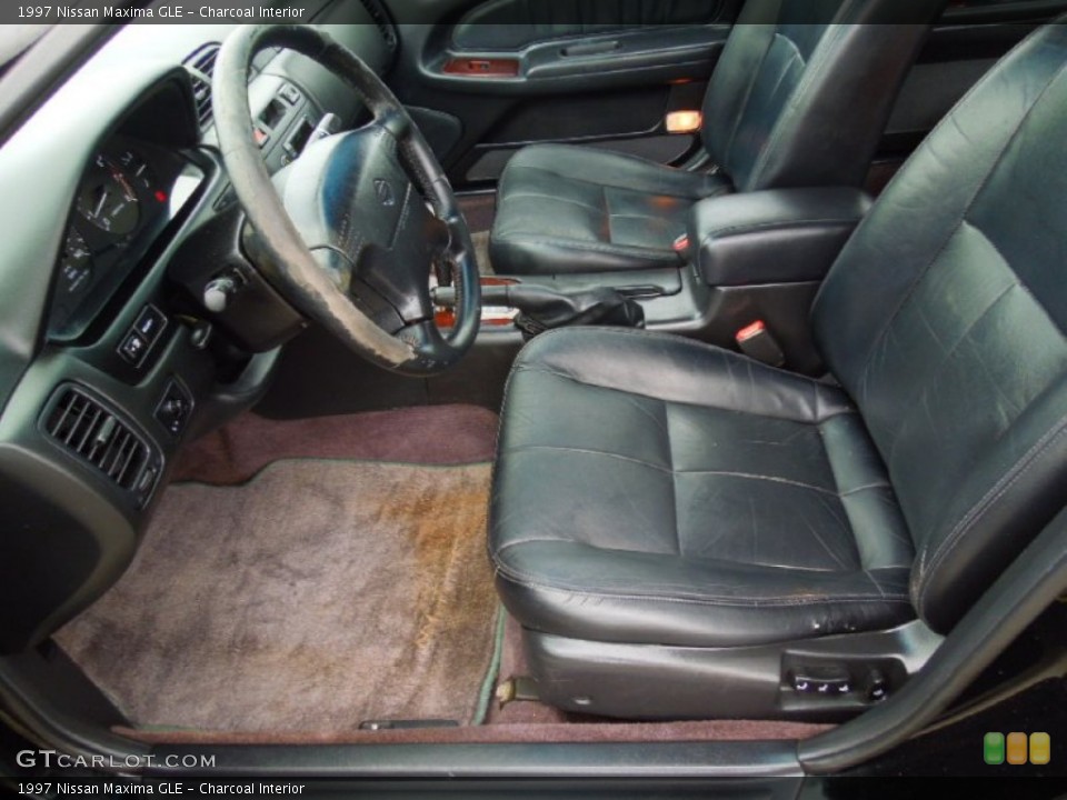 Charcoal Interior Photo for the 1997 Nissan Maxima GLE #66469353