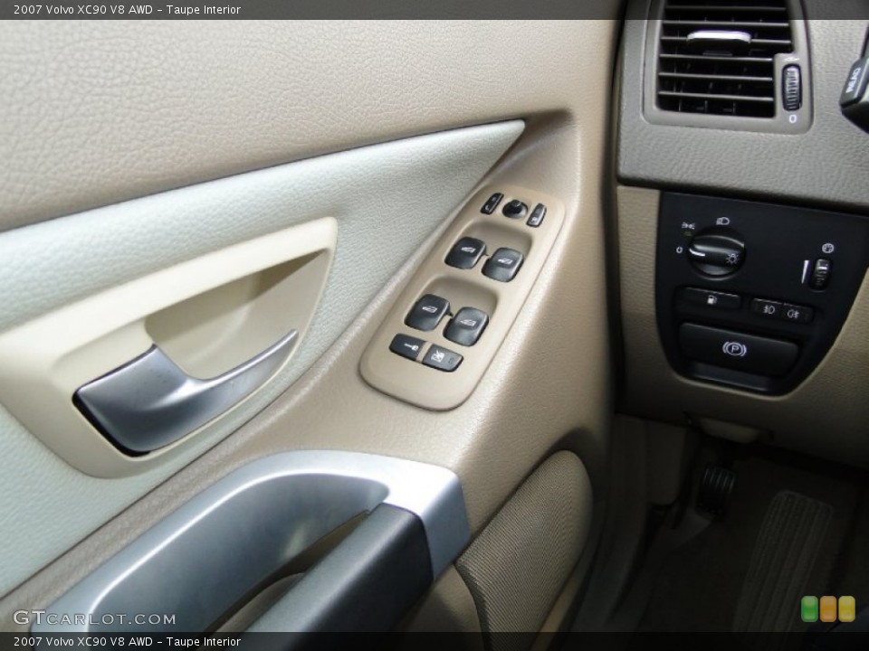 Taupe Interior Controls for the 2007 Volvo XC90 V8 AWD #66478730