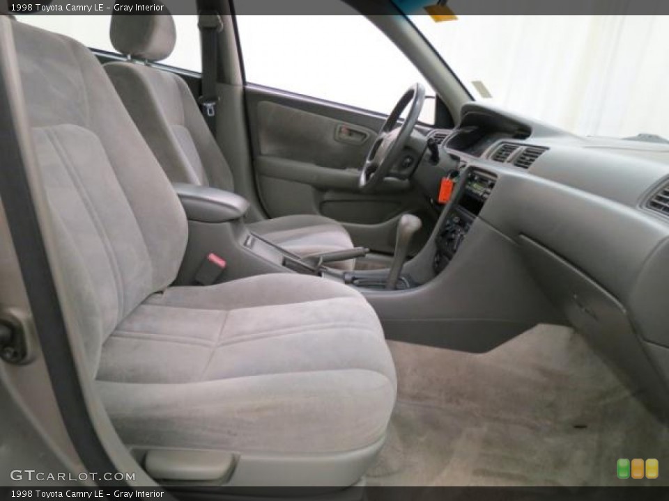 Gray Interior Photo for the 1998 Toyota Camry LE #66493287