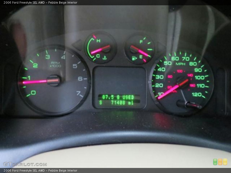 Pebble Beige Interior Gauges for the 2006 Ford Freestyle SEL AWD #66494601