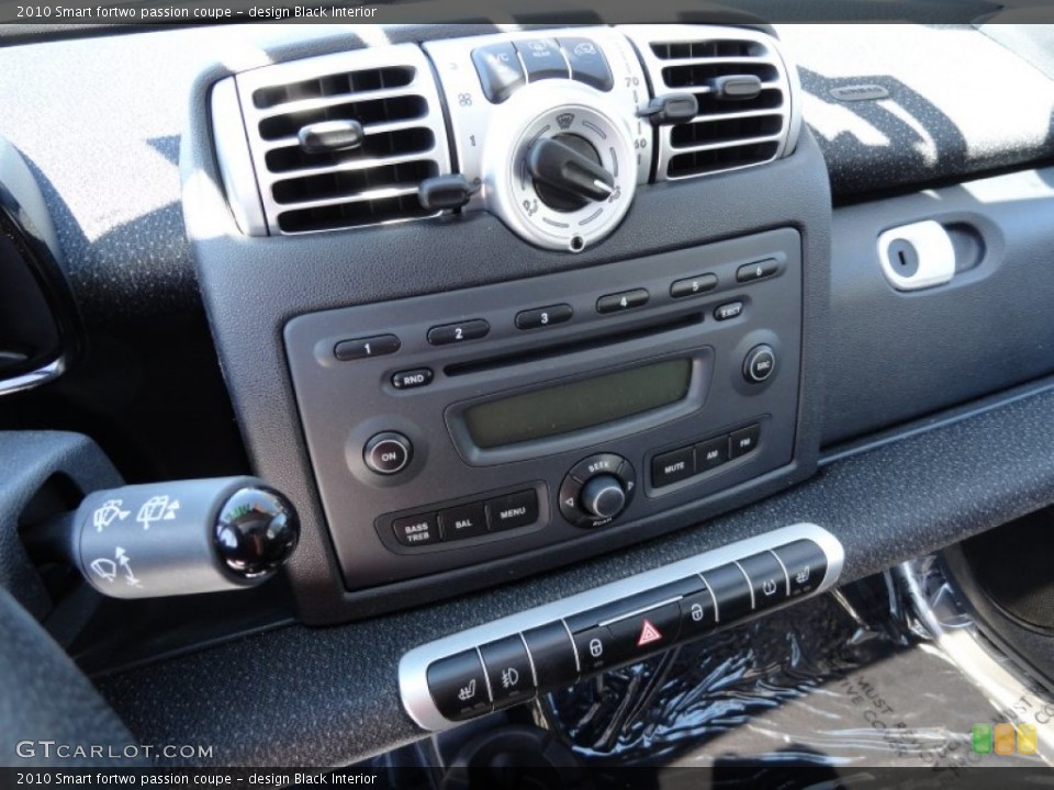 design Black Interior Controls for the 2010 Smart fortwo passion coupe #66500232