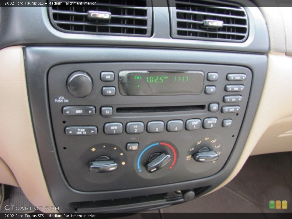 Medium Parchment Interior Audio System for the 2002 Ford Taurus SES #66501051