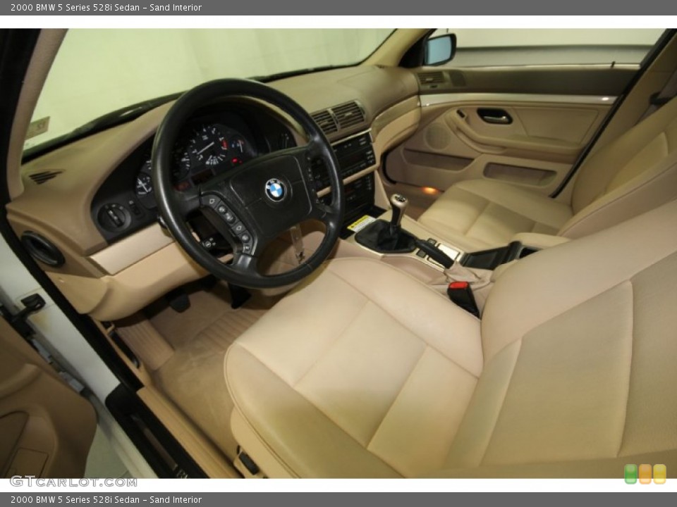 Sand Interior Prime Interior for the 2000 BMW 5 Series 528i Sedan #66502689