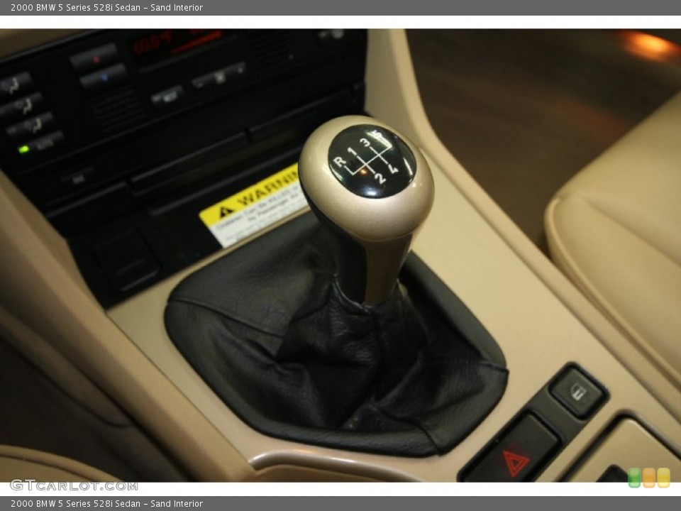 Sand Interior Transmission for the 2000 BMW 5 Series 528i Sedan #66502788
