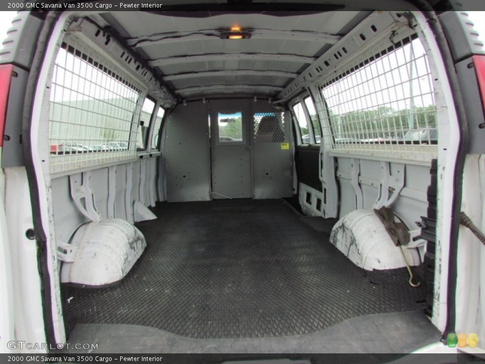 Pewter 2000 GMC Savana Van Interiors