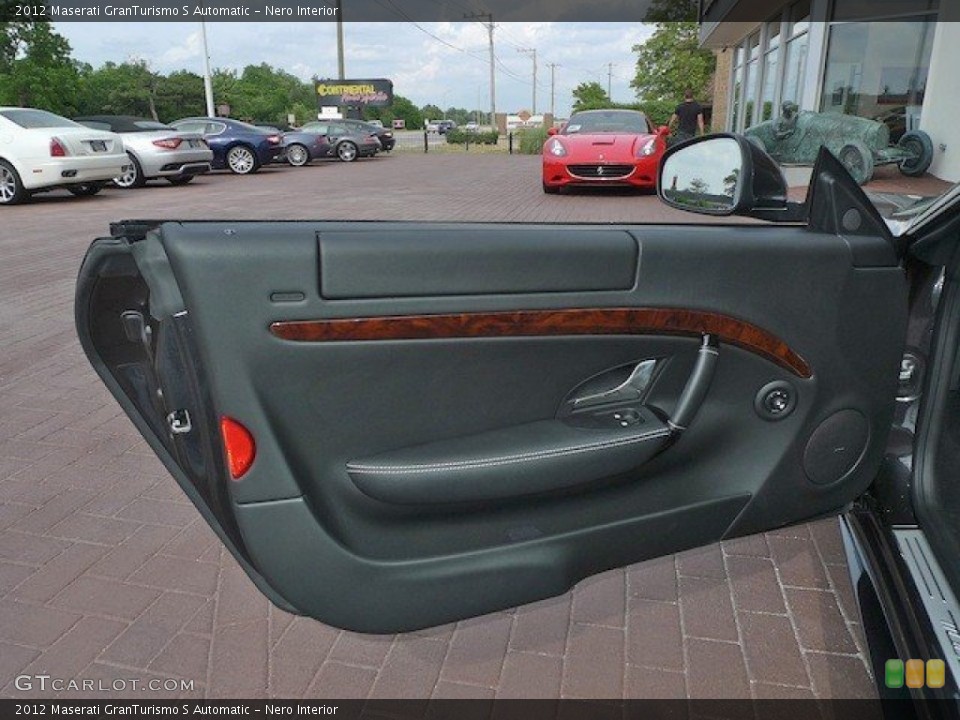 Nero Interior Door Panel for the 2012 Maserati GranTurismo S Automatic #66536571