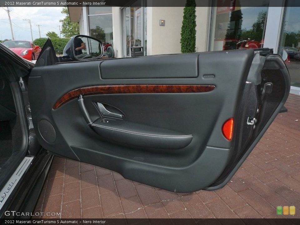 Nero Interior Door Panel for the 2012 Maserati GranTurismo S Automatic #66536685