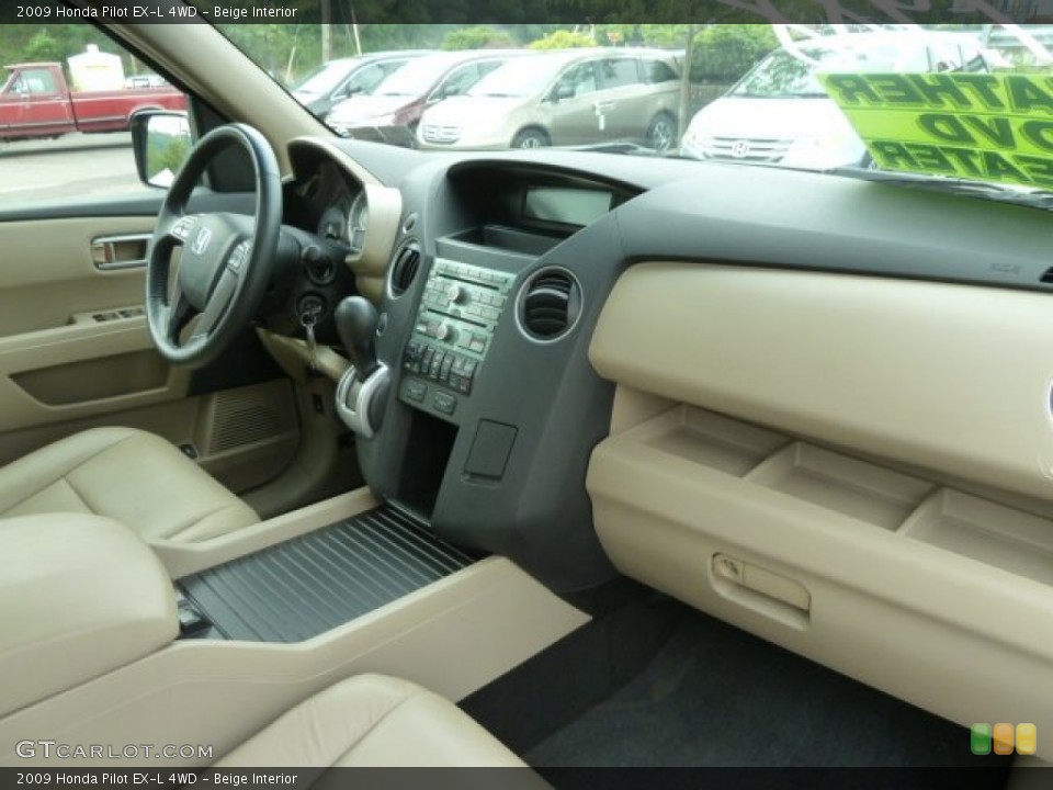 Beige Interior Dashboard for the 2009 Honda Pilot EX-L 4WD #66538722