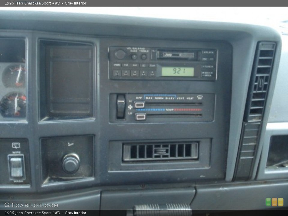 Gray Interior Controls for the 1996 Jeep Cherokee Sport 4WD #66542266
