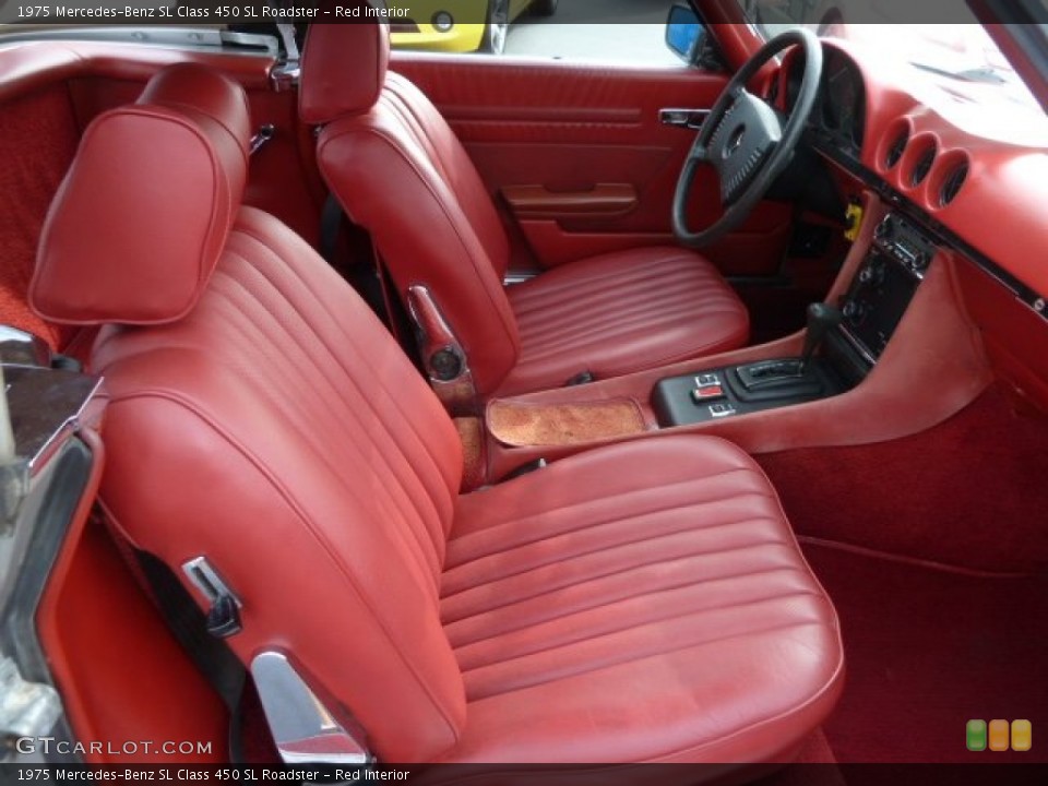 Red Interior Photo for the 1975 Mercedes-Benz SL Class 450 SL Roadster #66542421