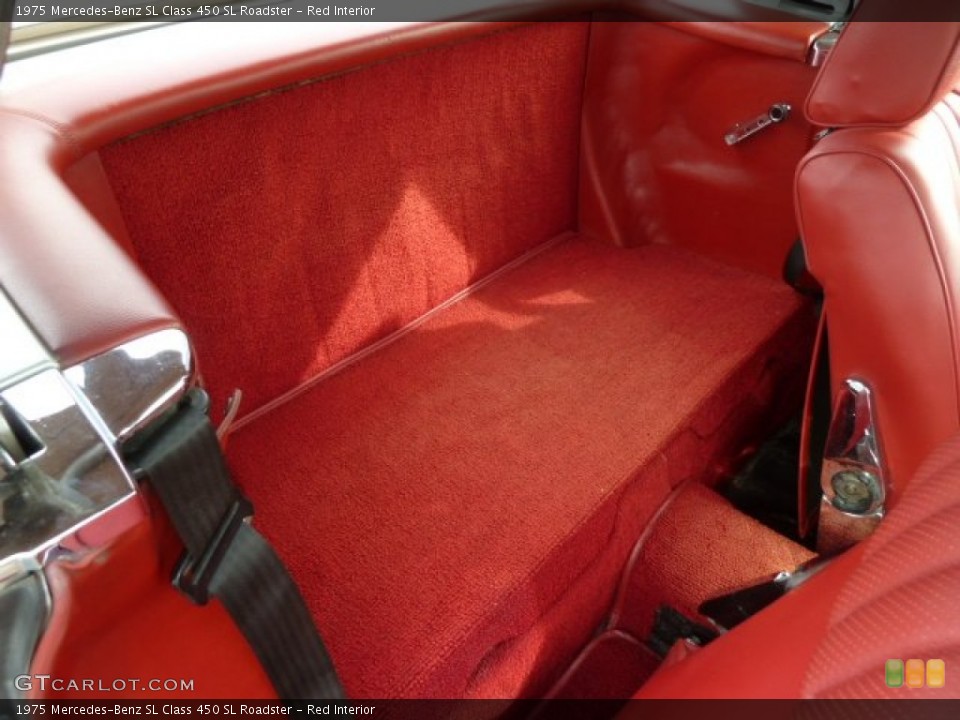 Red Interior Photo for the 1975 Mercedes-Benz SL Class 450 SL Roadster #66542439