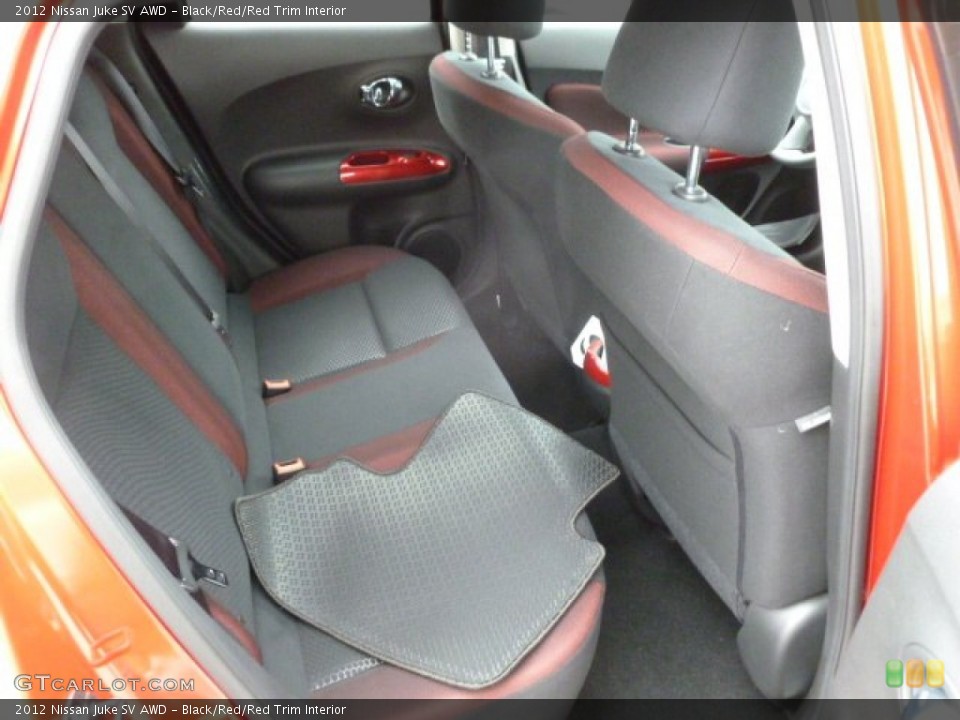 Black/Red/Red Trim Interior Photo for the 2012 Nissan Juke SV AWD #66542739