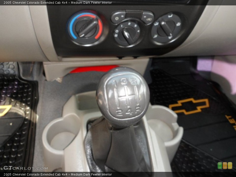 Medium Dark Pewter Interior Transmission for the 2005 Chevrolet Colorado Extended Cab 4x4 #66543903