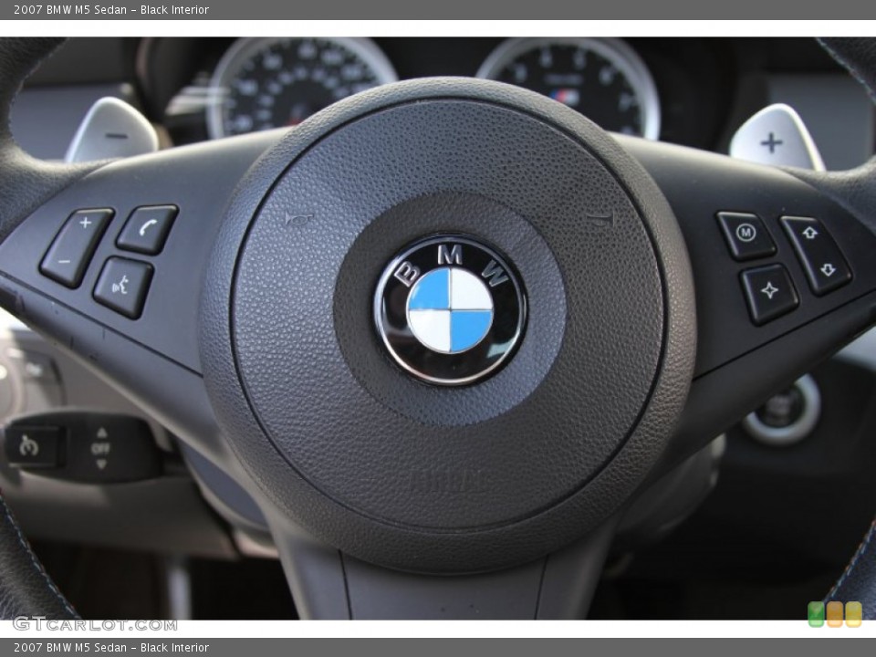 Black Interior Controls for the 2007 BMW M5 Sedan #66553219
