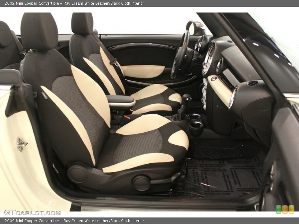Ray Cream White Leather/Black Cloth Interior Photo for the 2009 Mini Cooper Convertible #66558120