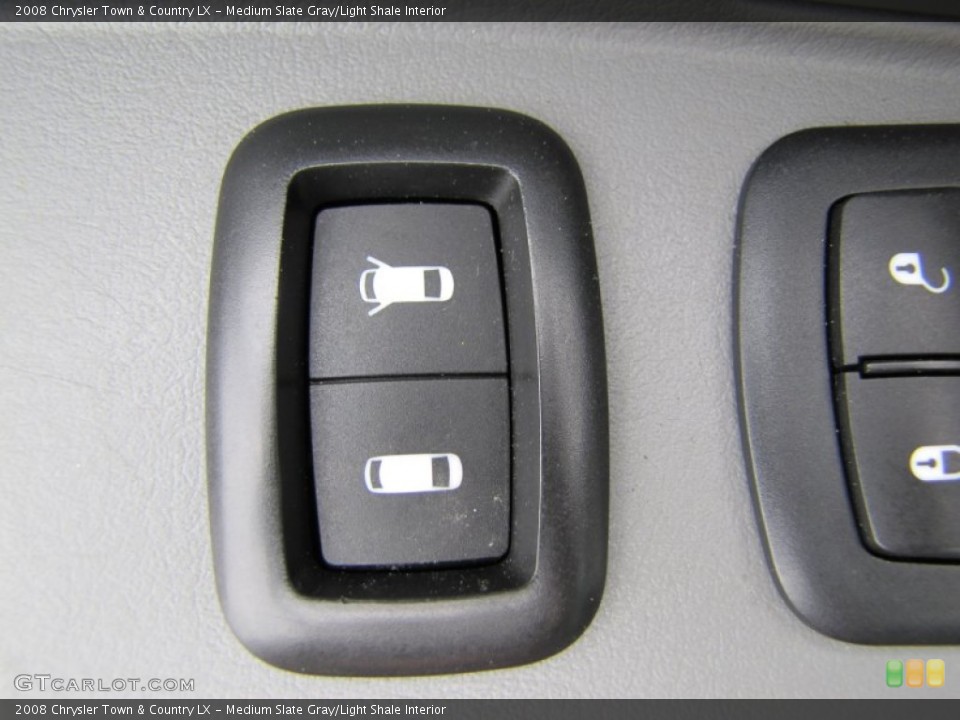 Medium Slate Gray/Light Shale Interior Controls for the 2008 Chrysler Town & Country LX #66563141