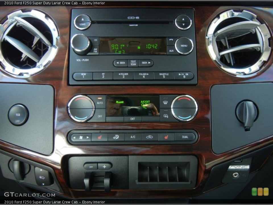 Ebony Interior Controls for the 2010 Ford F250 Super Duty Lariat Crew Cab #66575700