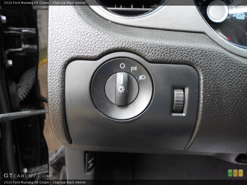 Charcoal Black Interior Controls for the 2010 Ford Mustang V6 Coupe #66579797