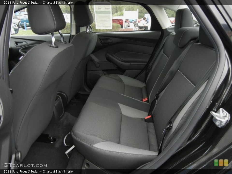 Charcoal Black Interior Photo for the 2012 Ford Focus S Sedan #66610044