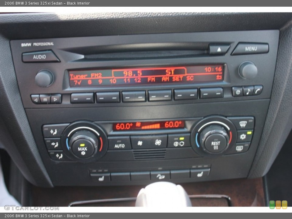 Black Interior Controls for the 2006 BMW 3 Series 325xi Sedan #66625499