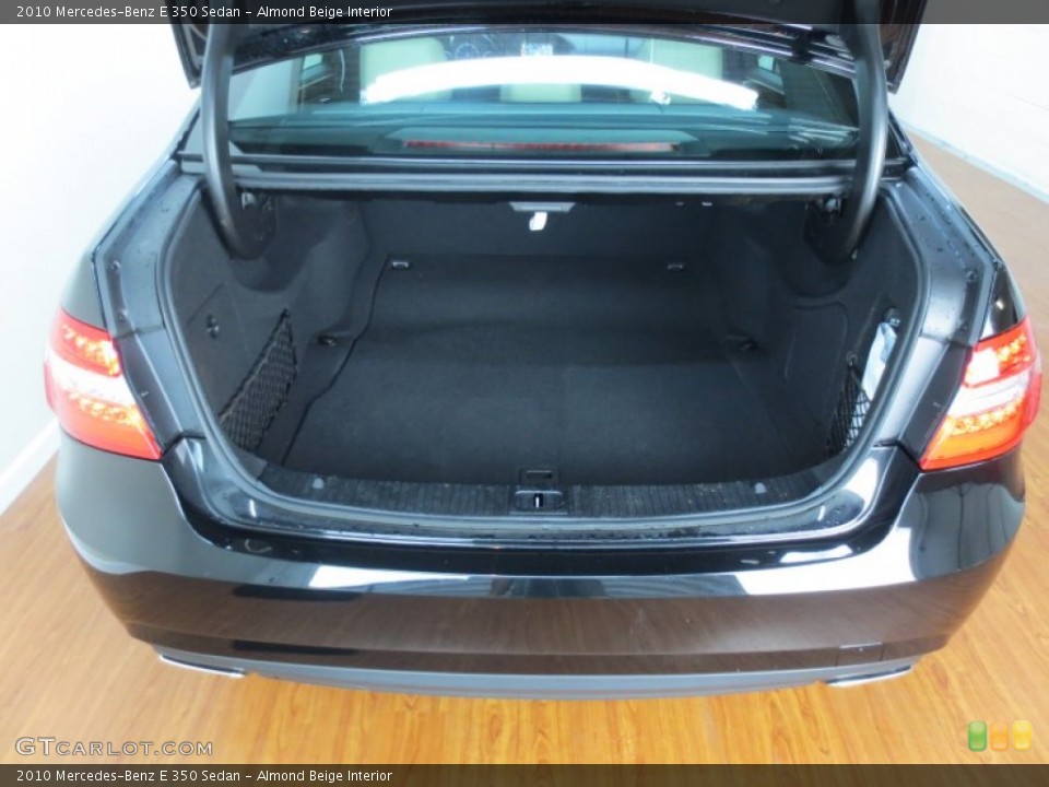 Almond Beige Interior Trunk for the 2010 Mercedes-Benz E 350 Sedan #66627860