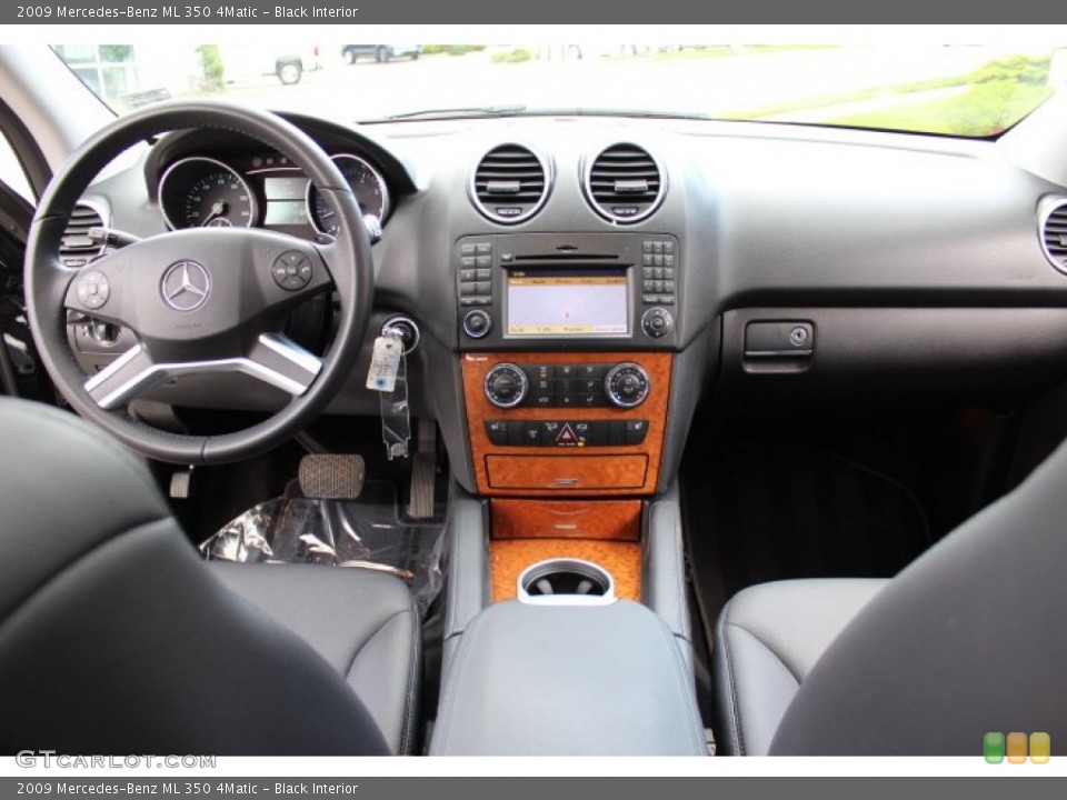 Black Interior Dashboard for the 2009 Mercedes-Benz ML 350 4Matic #66635906